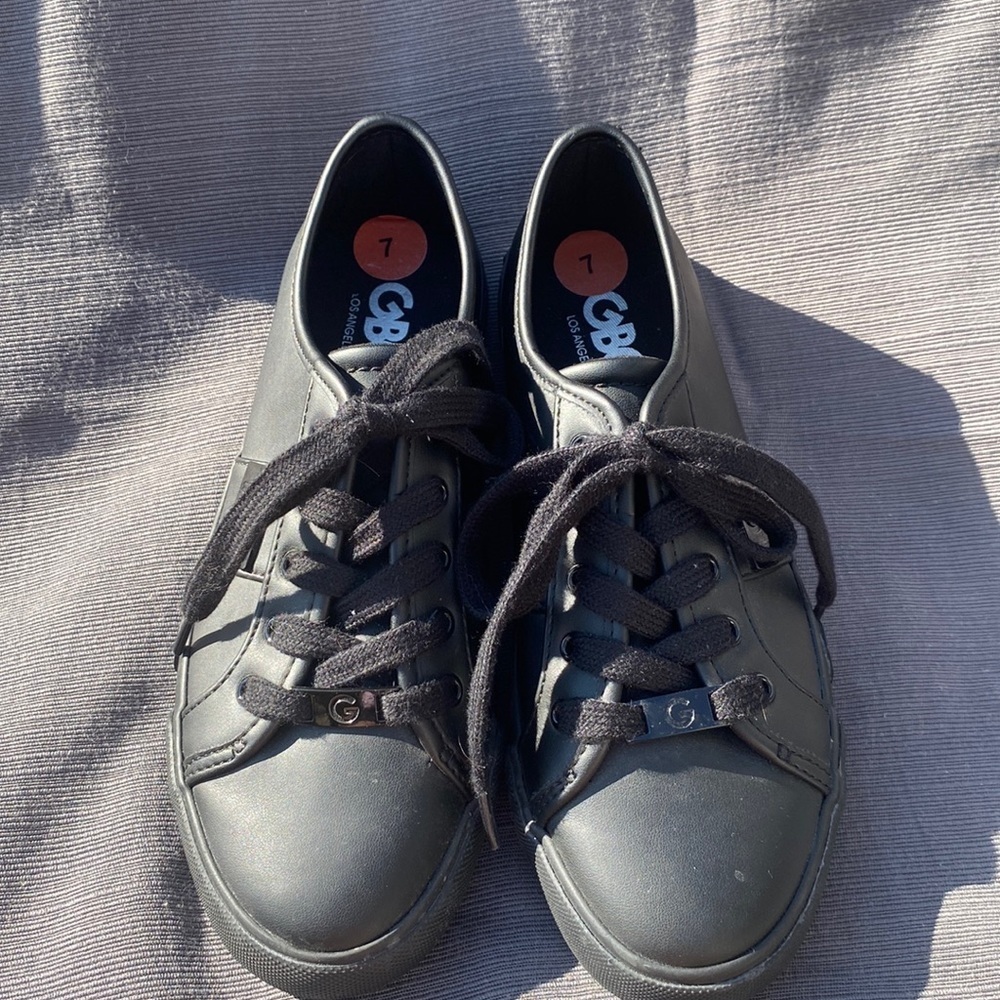 🍍GUESS LOS ÁNGELES SNEAKERS🍍SIZE 7🍍H-4